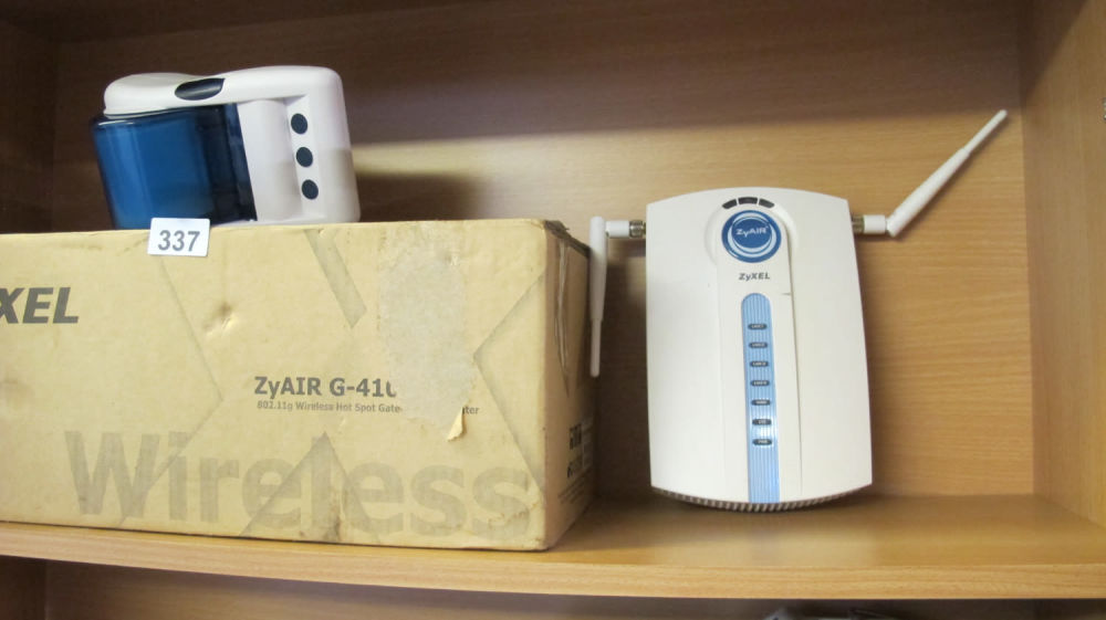 Lot 337: ZyXel wireless hotspot gateway repeater