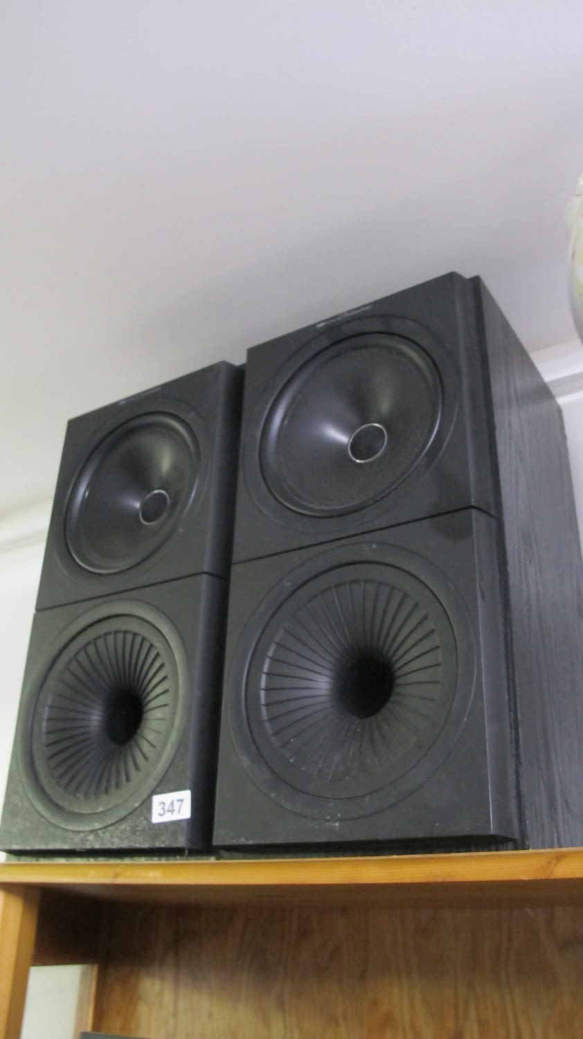 Lot 347: 2 speakers
