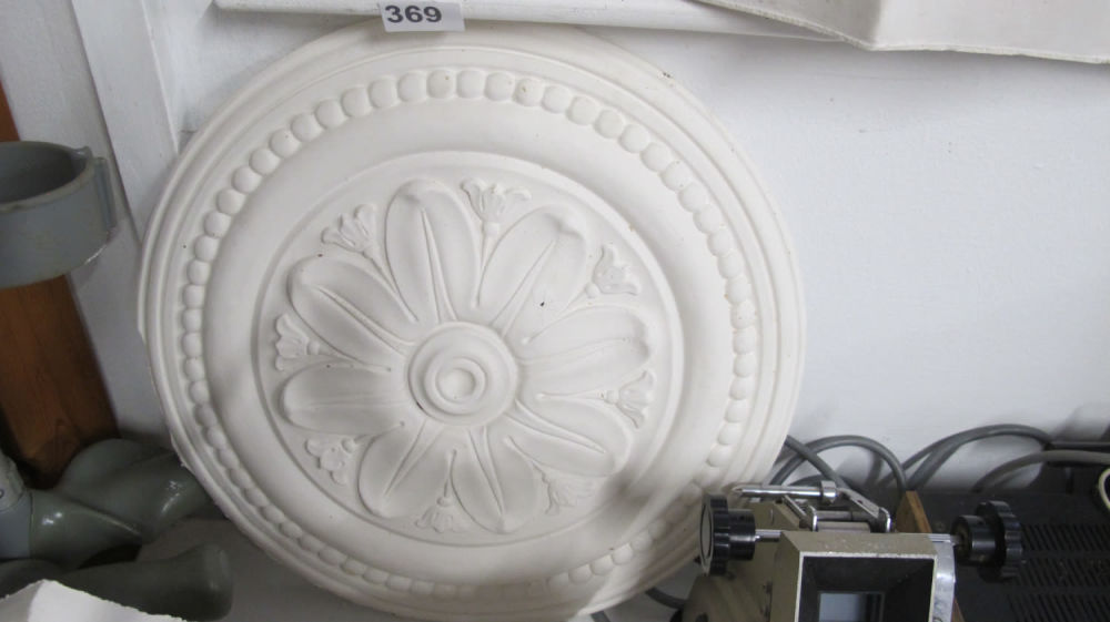 Lot 369: A large plaster ceiling rose medallion Dimensions 39...