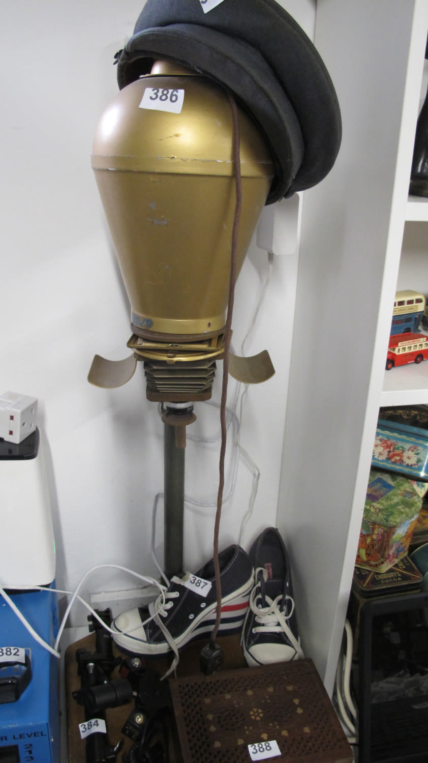 Lot 386: Photographic enlarger
