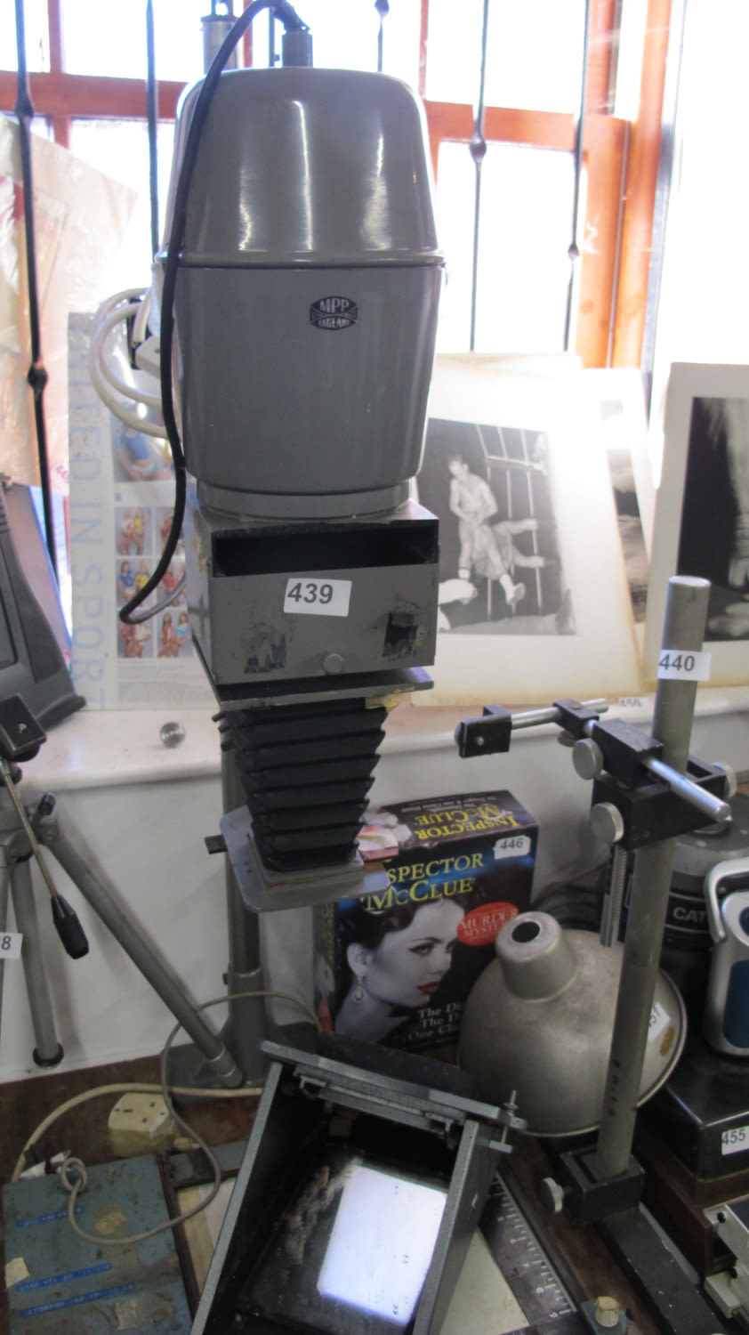Lot 439: Photographic enlarger