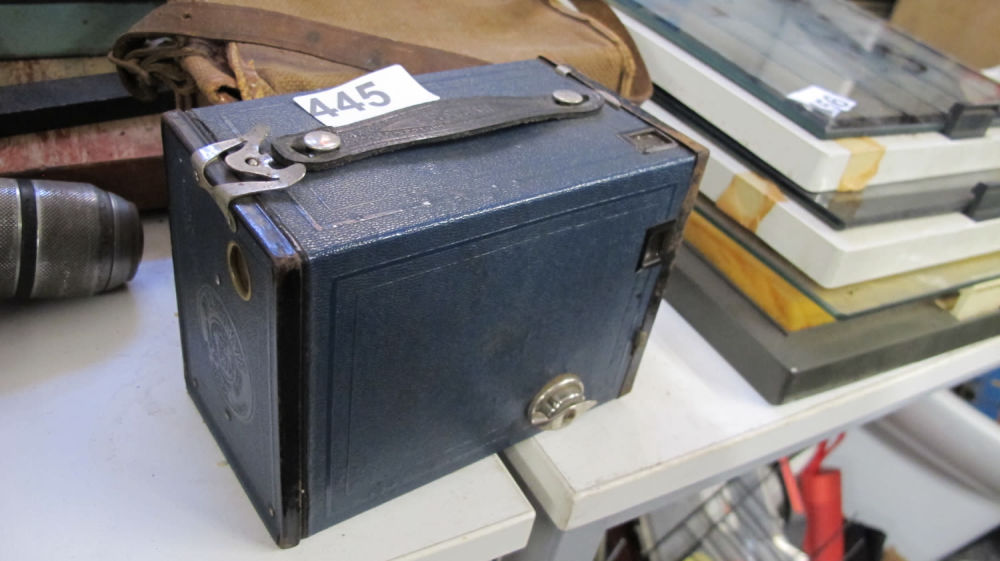 Lot 445: Box camera