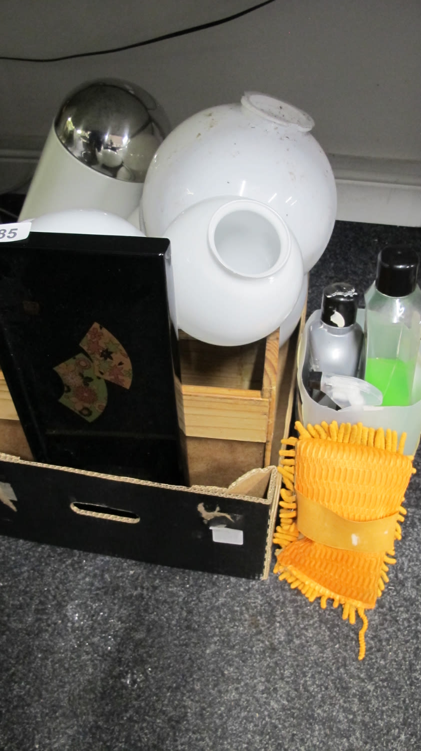 Lot 485: Box of misc.