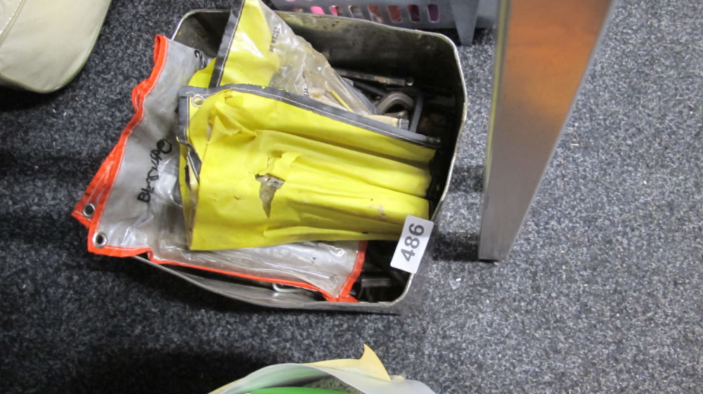 Lot 486: Tin of tools