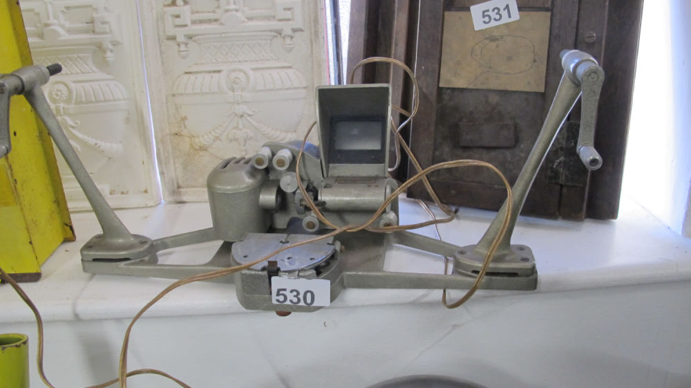 Lot 530: Film viewer/editor