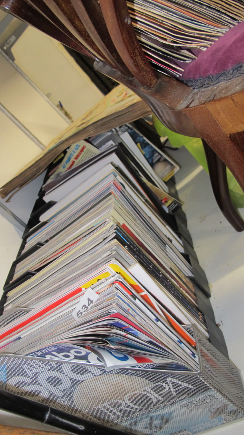 Lot 534: A large quantity of magazines etc on astronomy