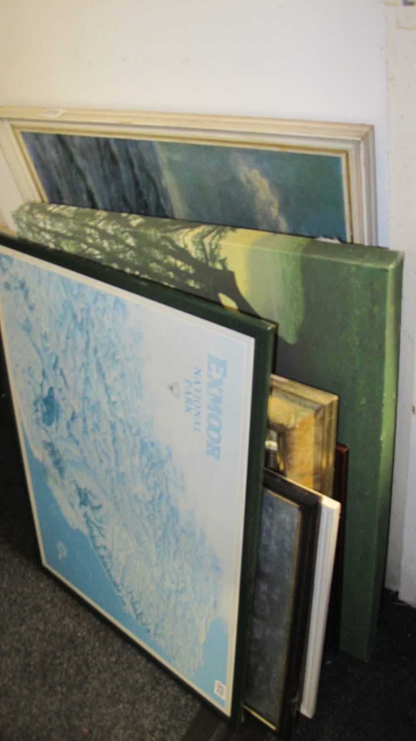 Lot 573: A quantity of pictures