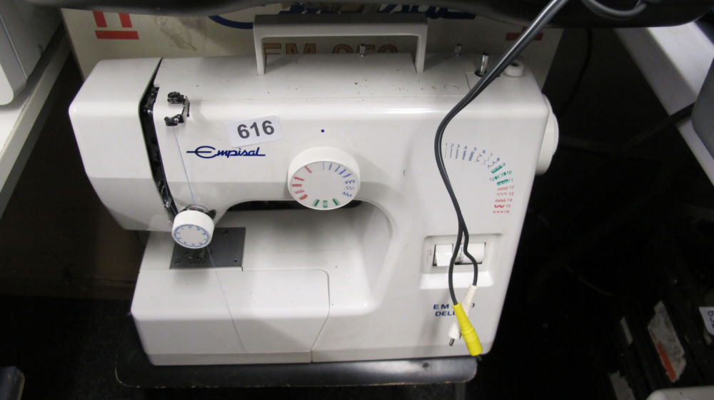 Lot 616: sewing machine
