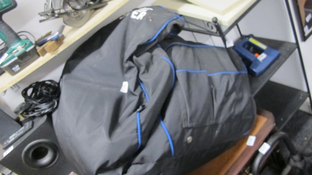Lot 639: A large tent 