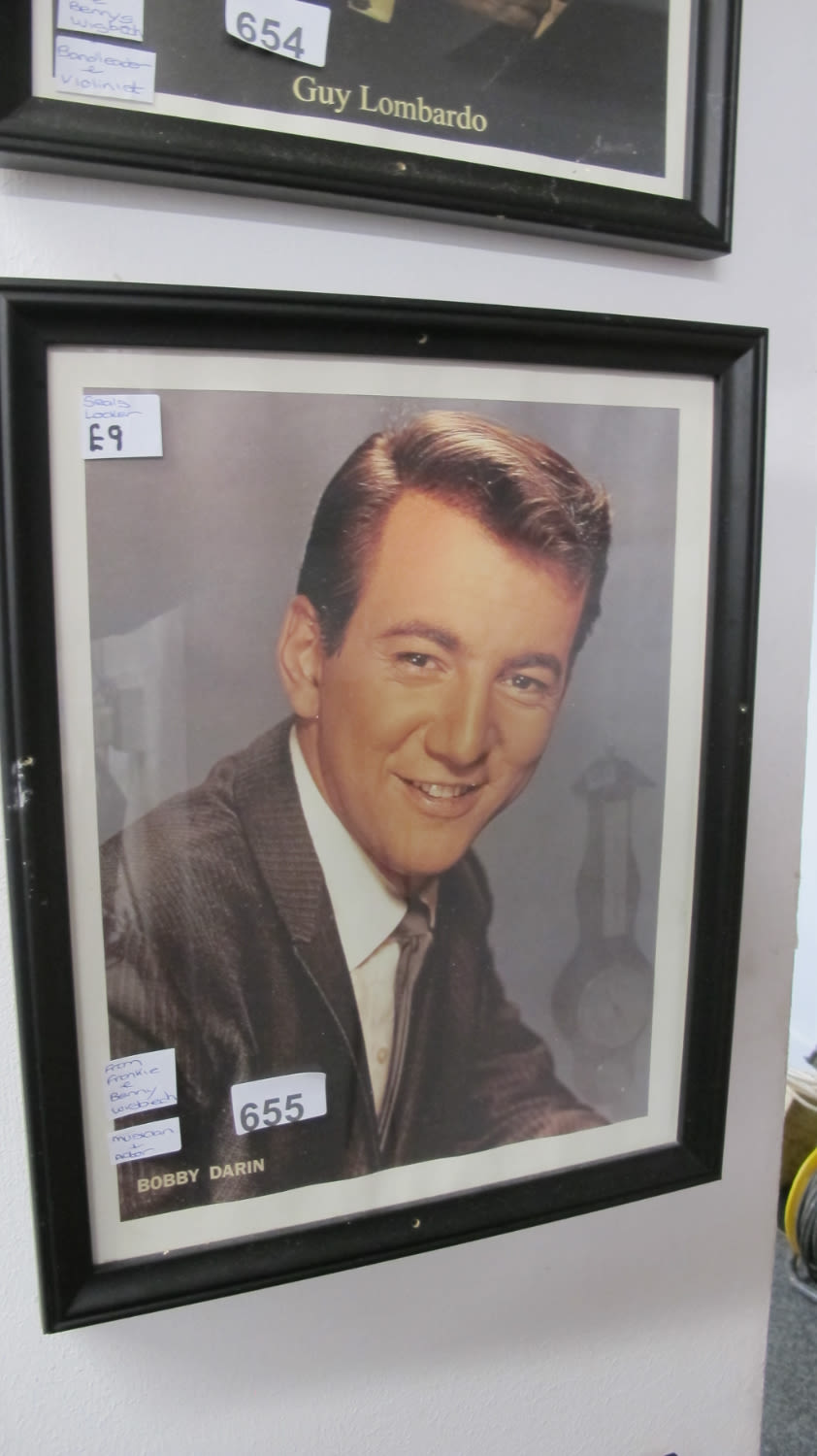 Lot 655: framed and glazed picture from Frankie & Benny's