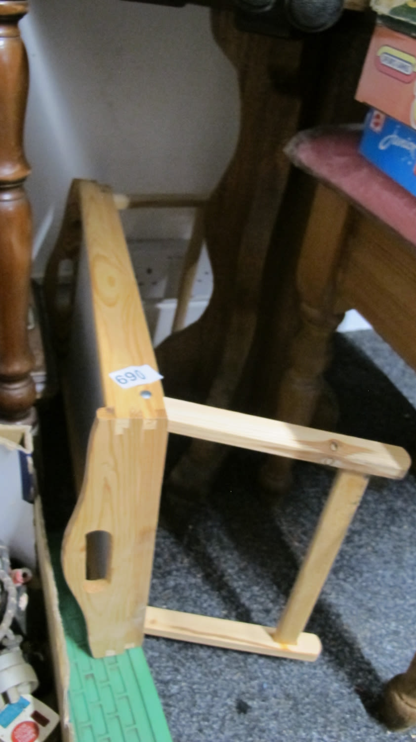 Lot 690: Breakfast in bed tray