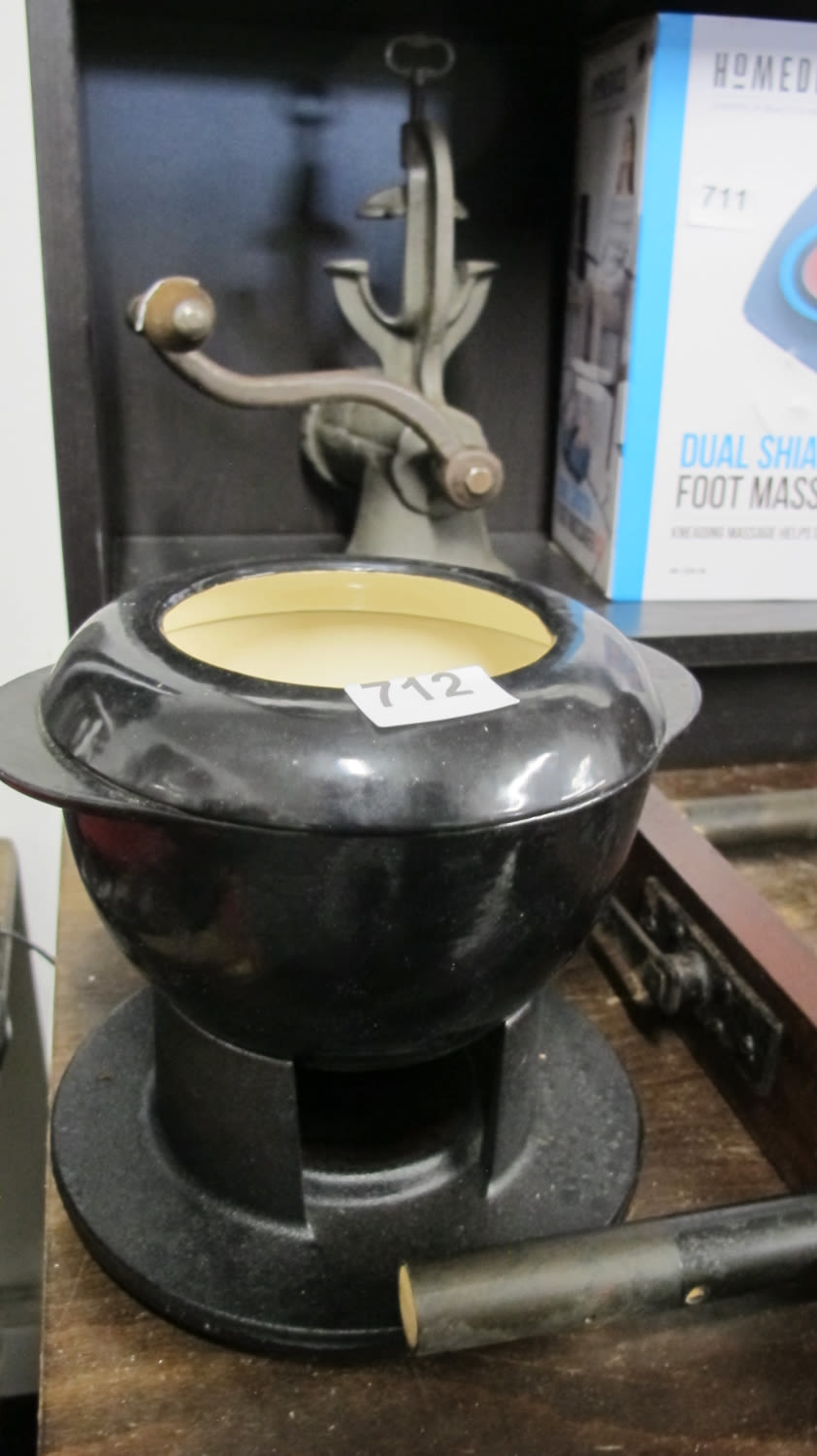 Lot 712: Oil burner