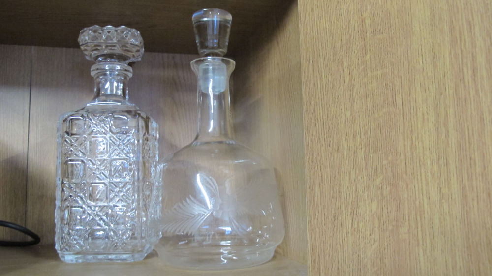 Lot 759: 2 Decanters