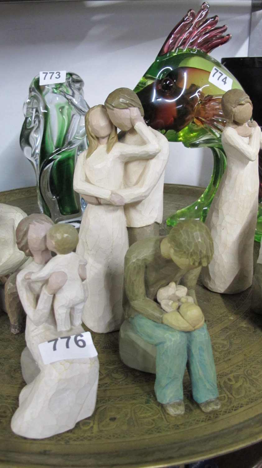 Lot 776: 3 Willow Tree figurines
