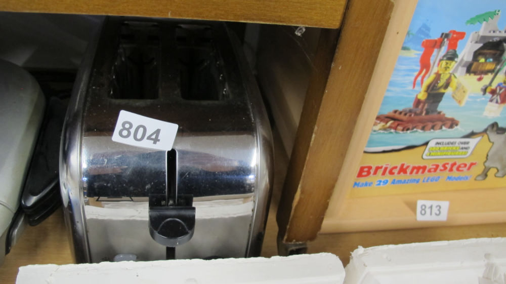 Lot 804: A toaster