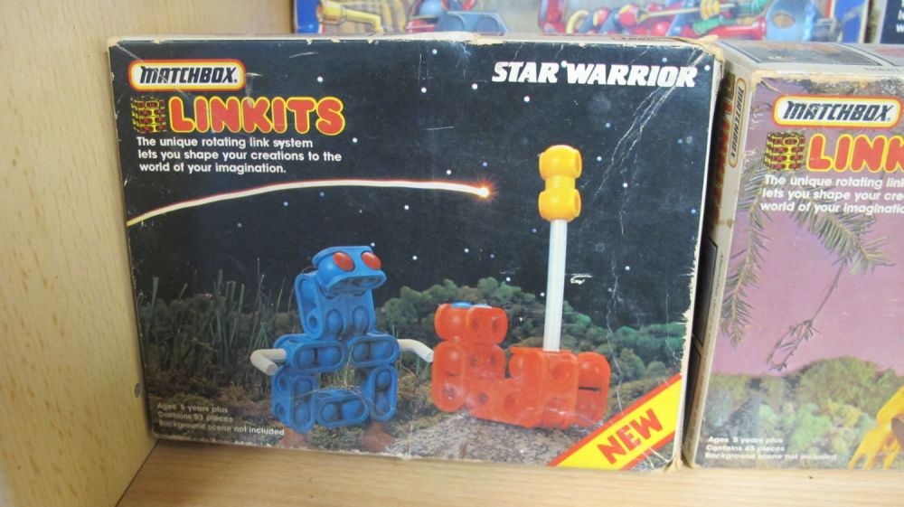 Lot 816: Vintage Matchbox Linkits