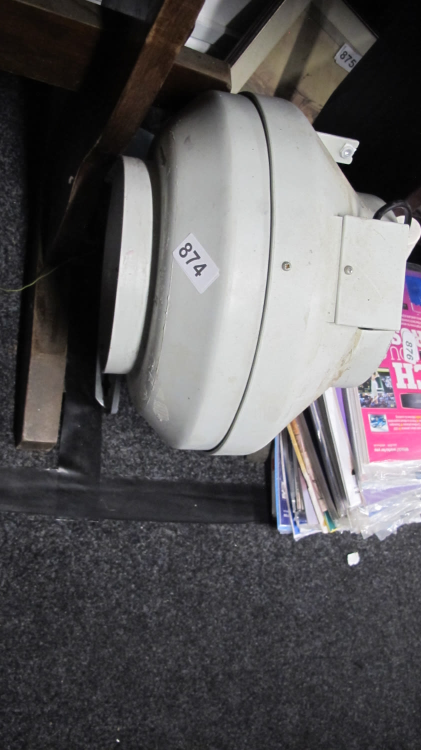 Lot 874: A fan