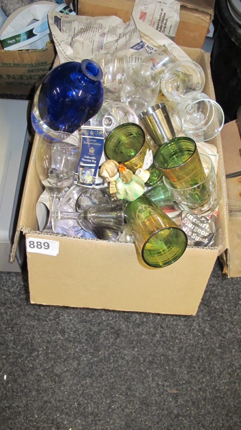Lot 889: A box of misc.