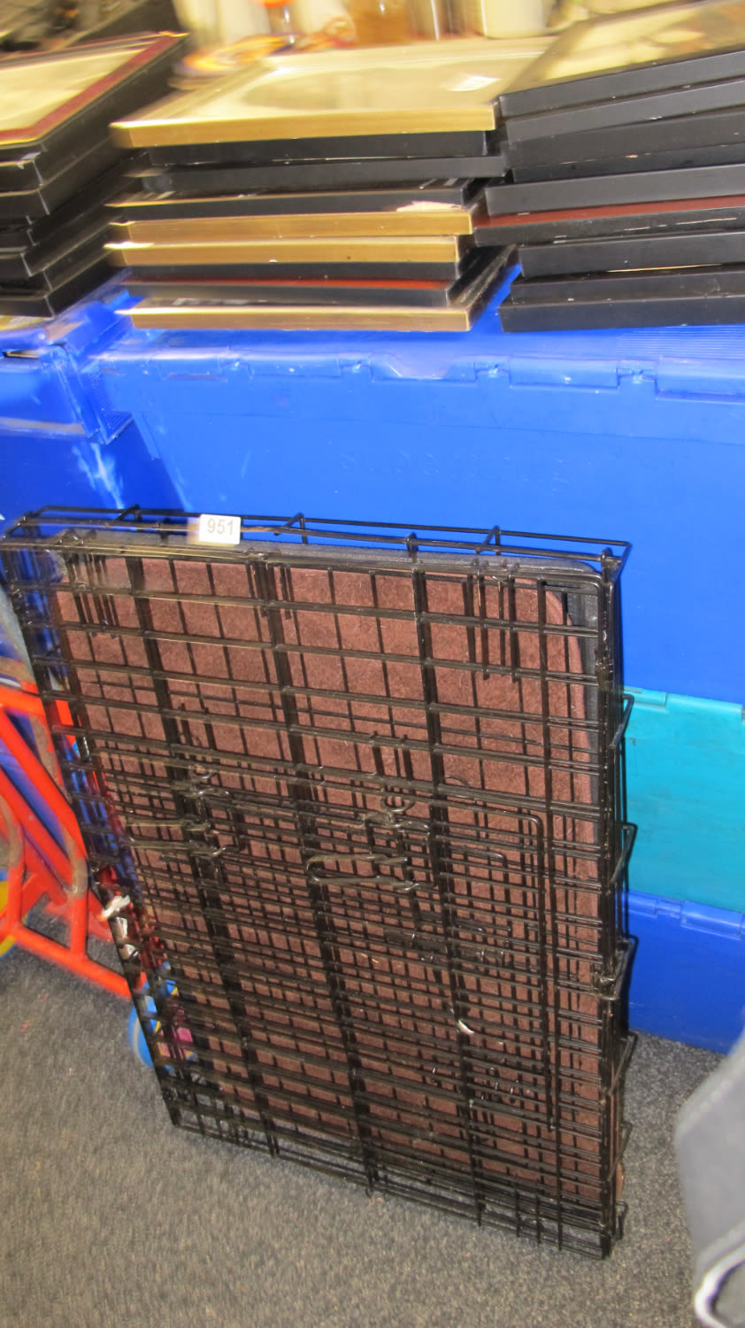 Lot 951: A dog cage