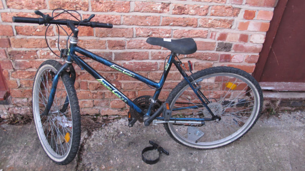 Lot 961: Ladies bike