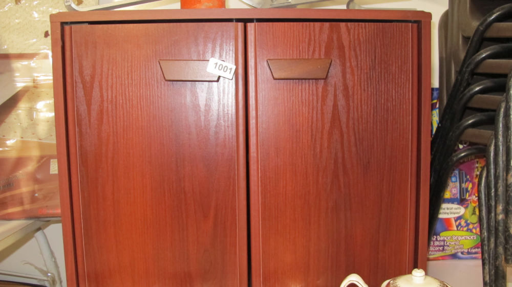 Lot 1001: Cupboard
