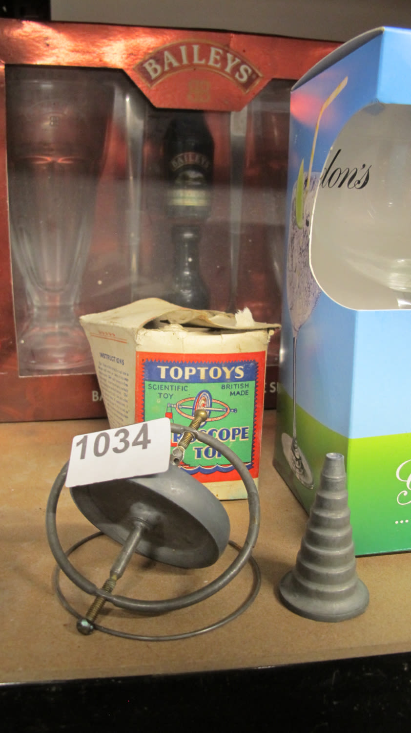 Lot 1034: Toptoys gyroscope