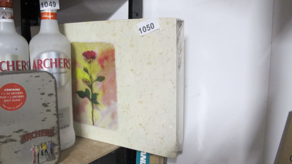 Lot 1050: Gift set