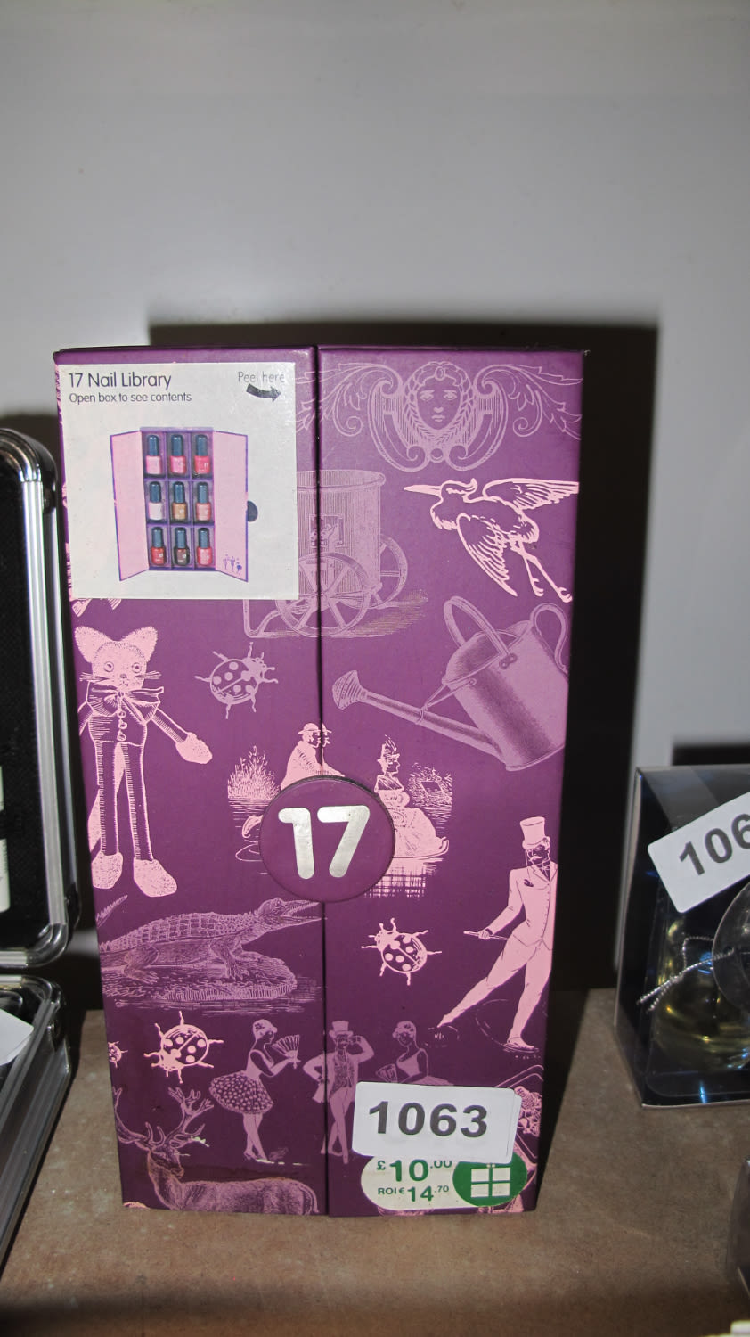 Lot 1063: "17" Nail varnishes