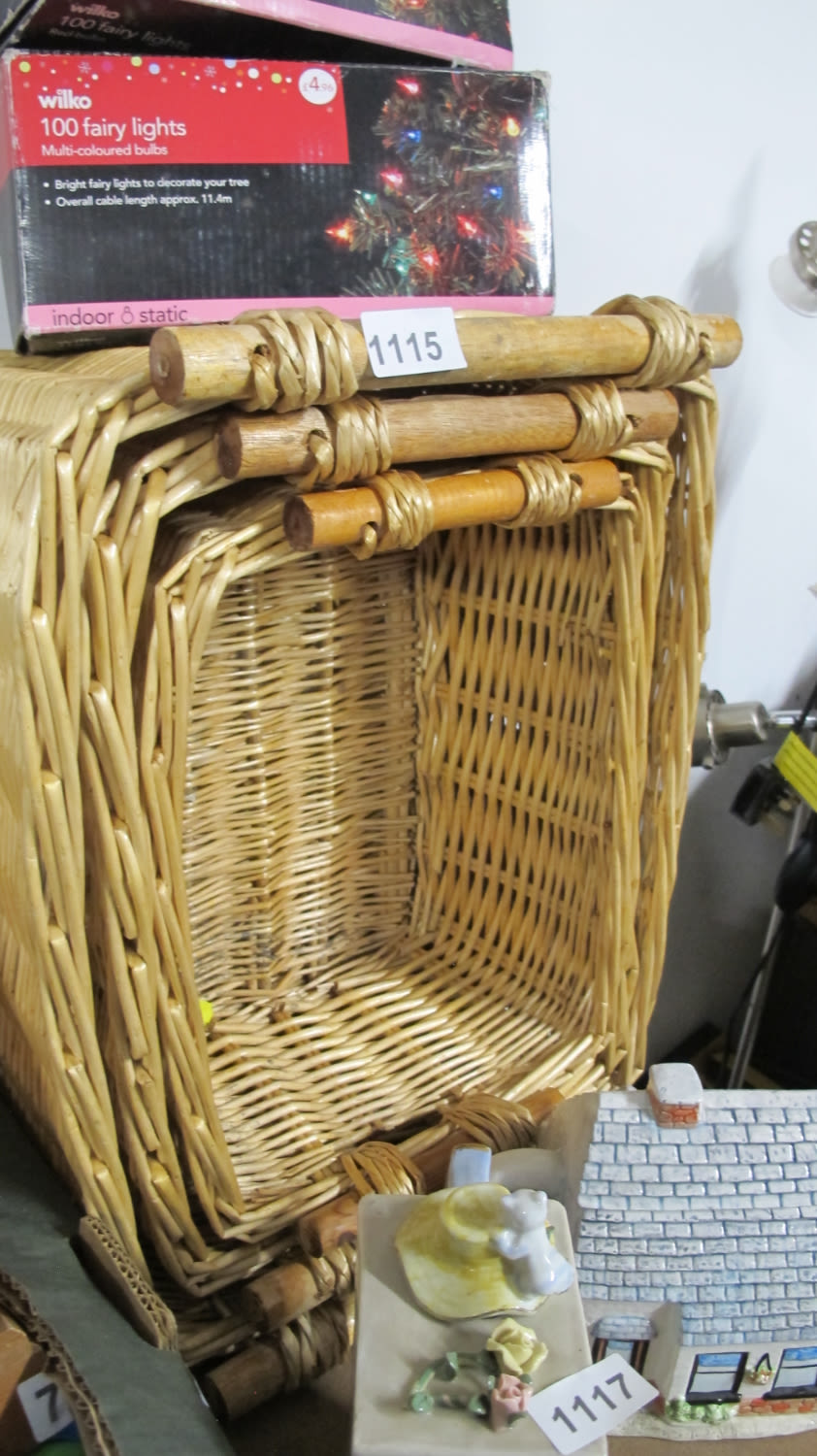 Lot 1115: Nested wicker storage baskets