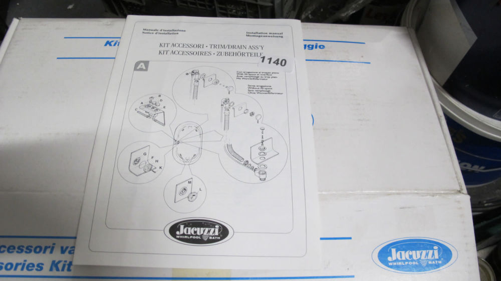 Lot 1140: Jacuzzi accessories kit
