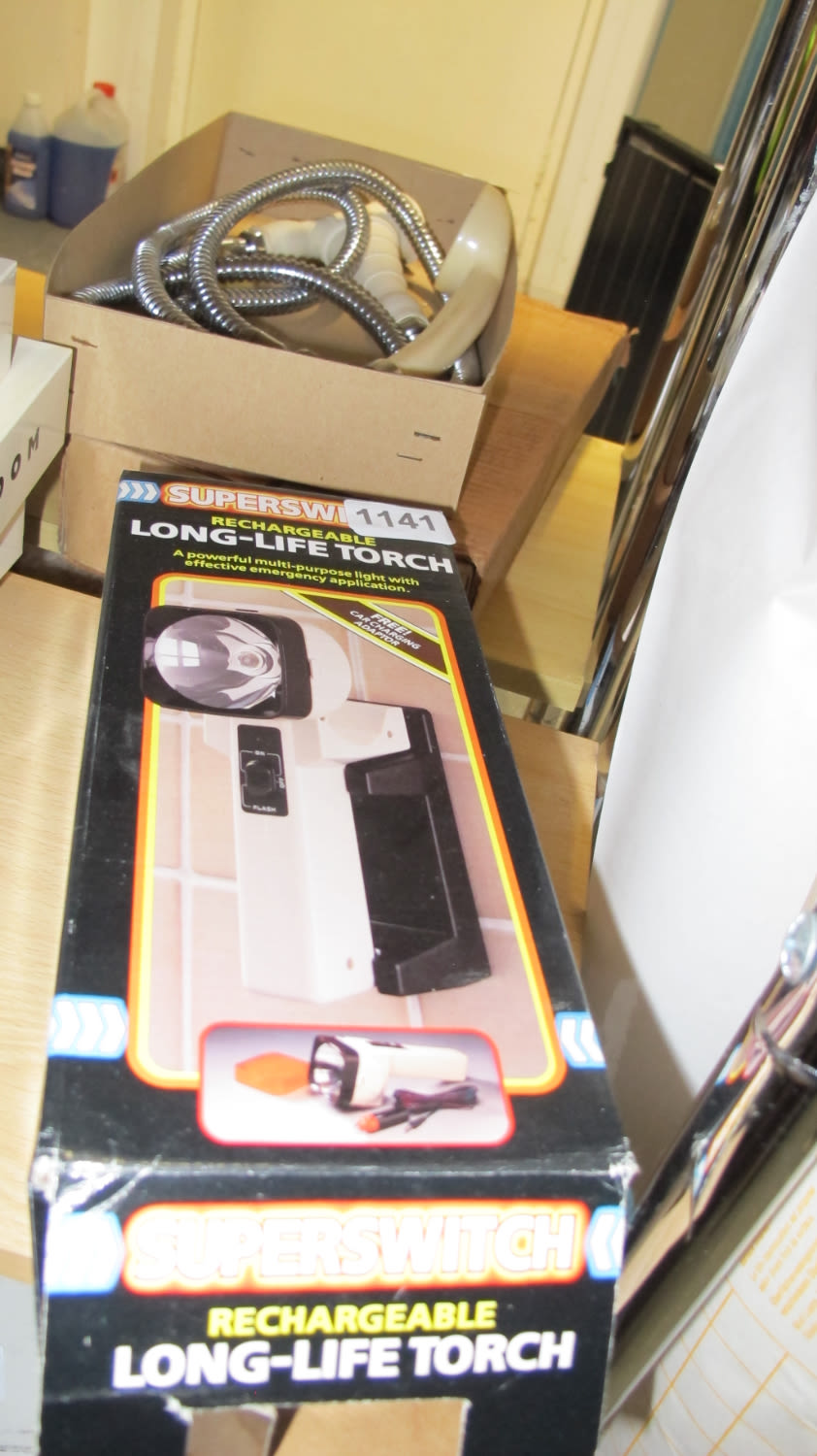 Lot 1141: Rechargable torch