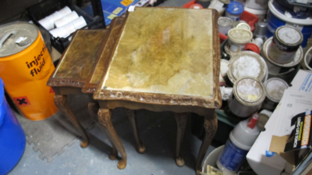 Lot 1143: Nest of tables