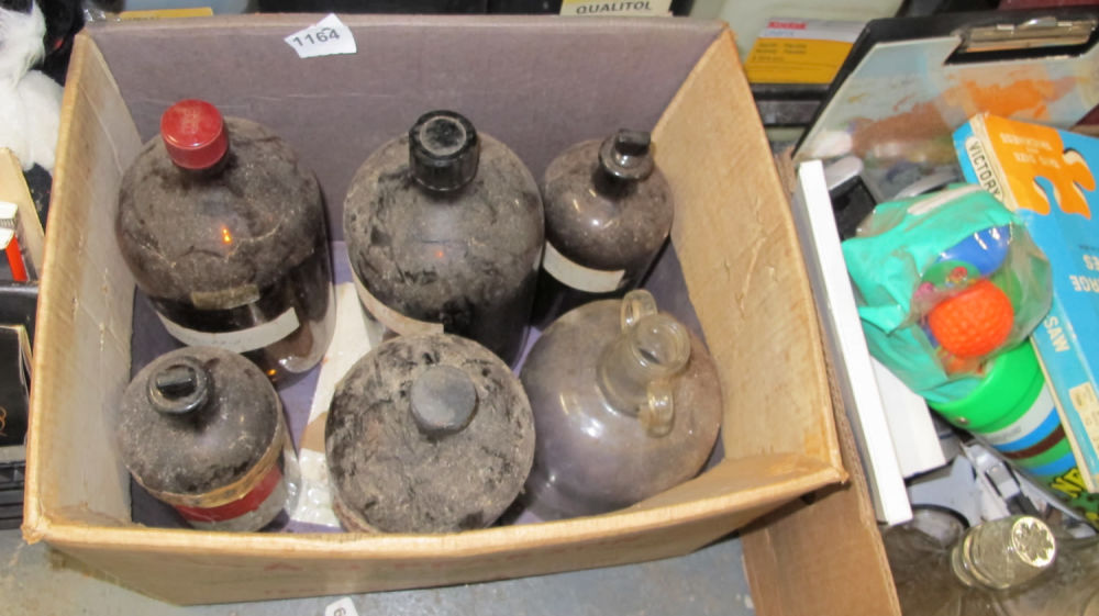 Lot 1164: Bottles of chemicals