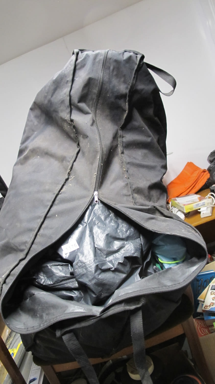 Lot 1176: Tent