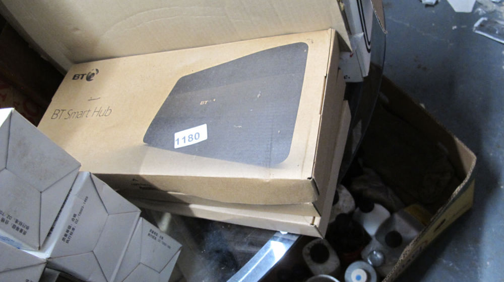 Lot 1180: BT smart hub