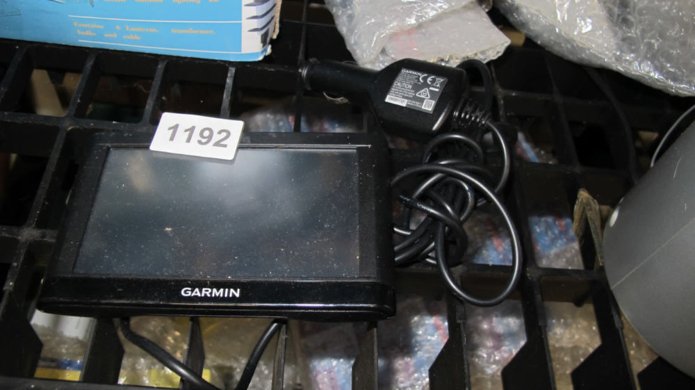 Lot 1192: Garmin sat nav