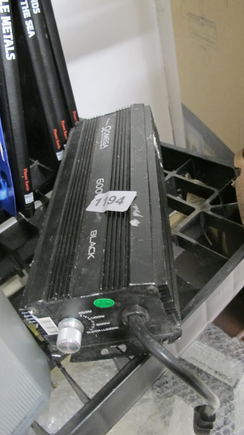 Lot 1194: Power inverter