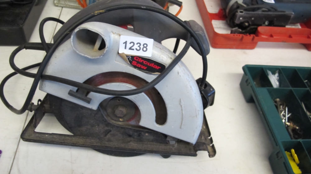 Lot 1238: Circular saw