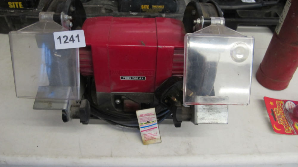 Lot 1241: Bench grinder