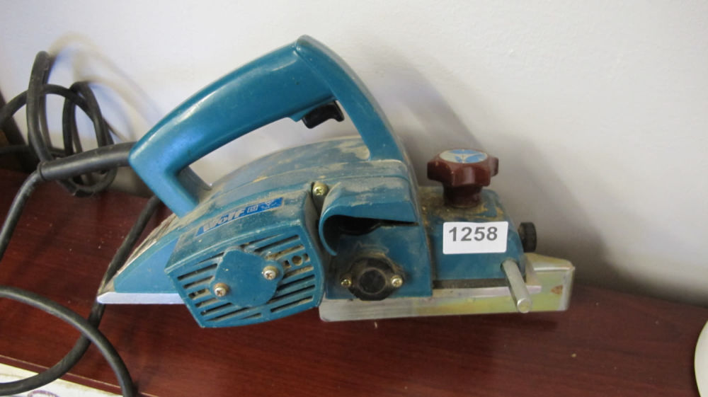 Lot 1258: Electric planer