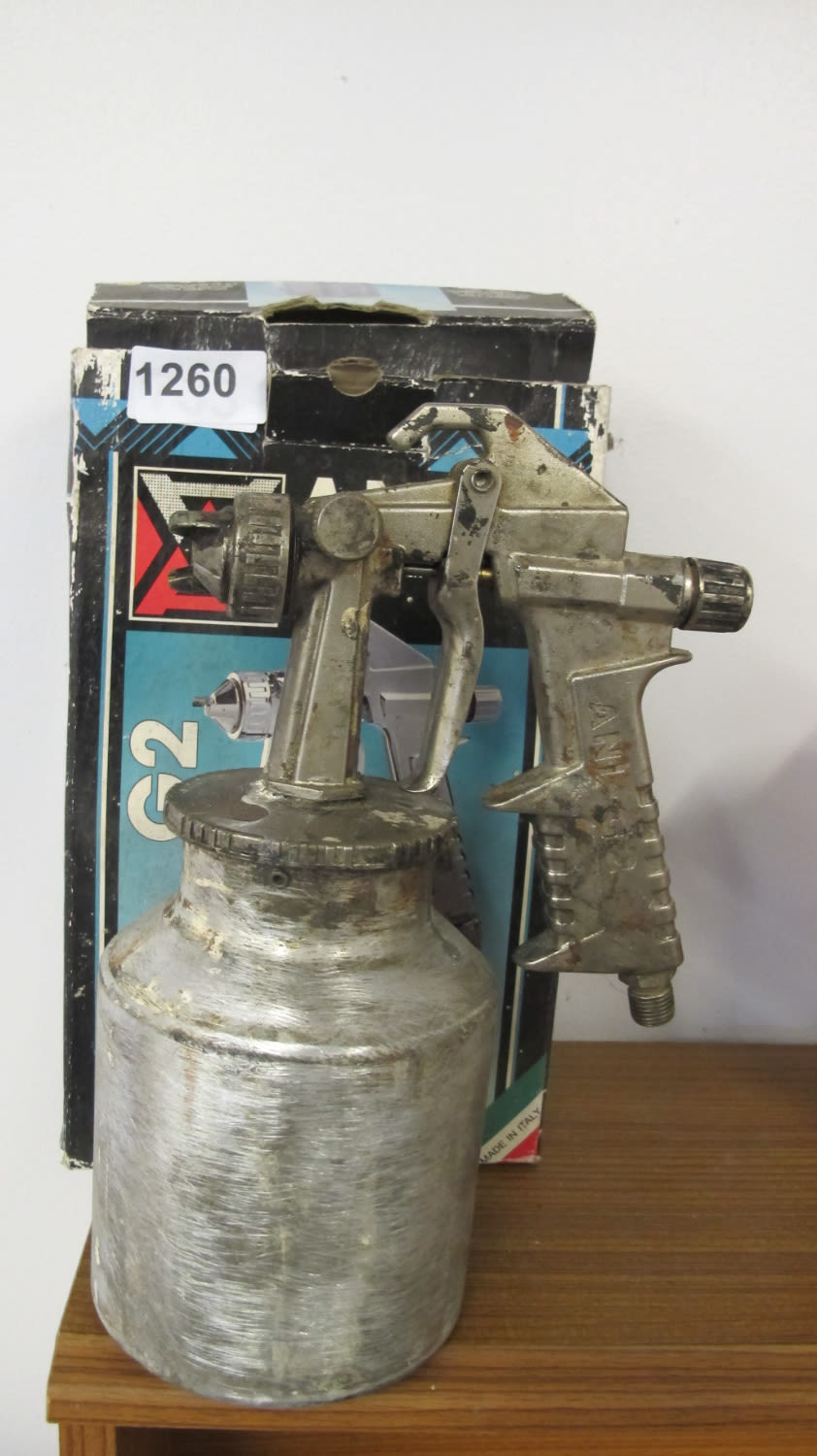 Lot 1260: Spray gun