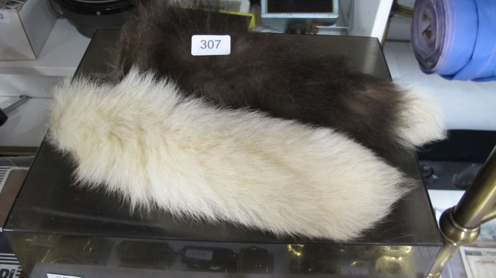 Lot 307: 2 dead gerbils