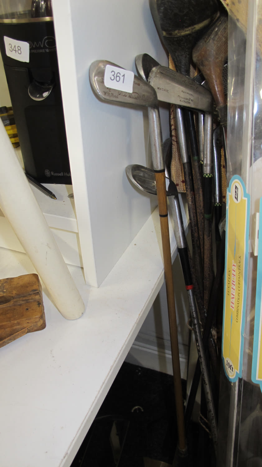 Lot 361: Golf clubs