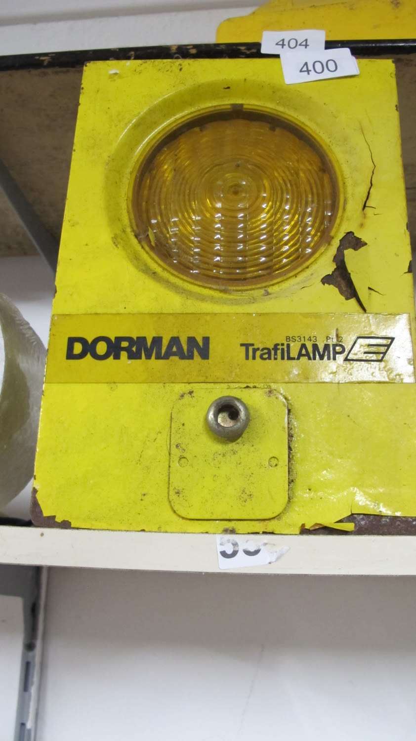 Lot 400: Warning lamp