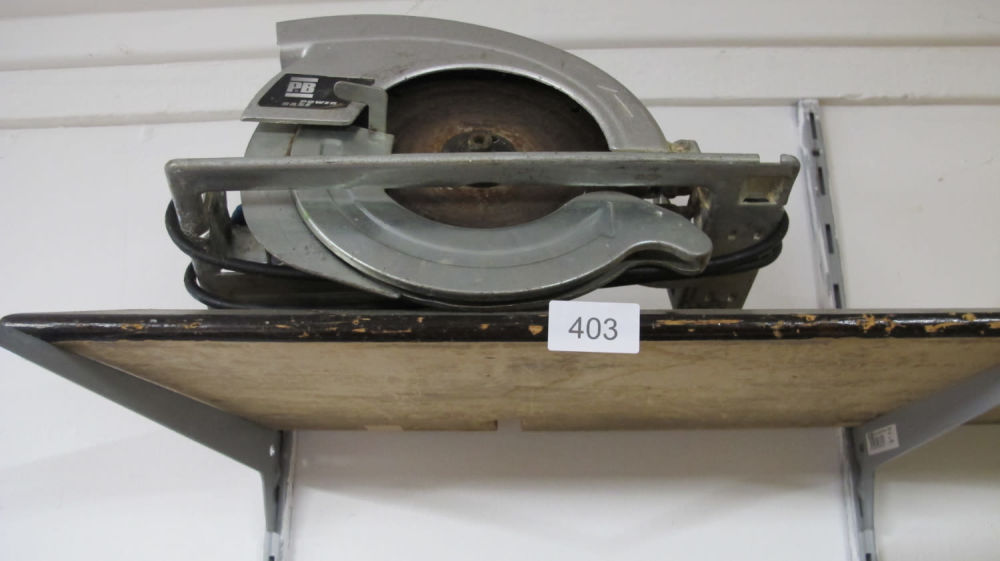 Lot 403: Circular saw