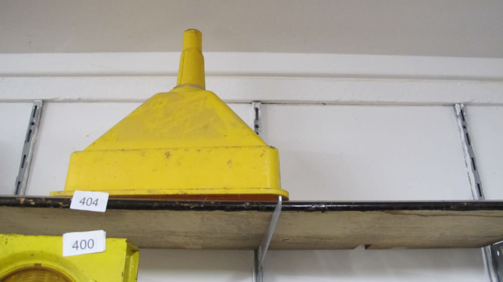 Lot 404: Plastic funnel
