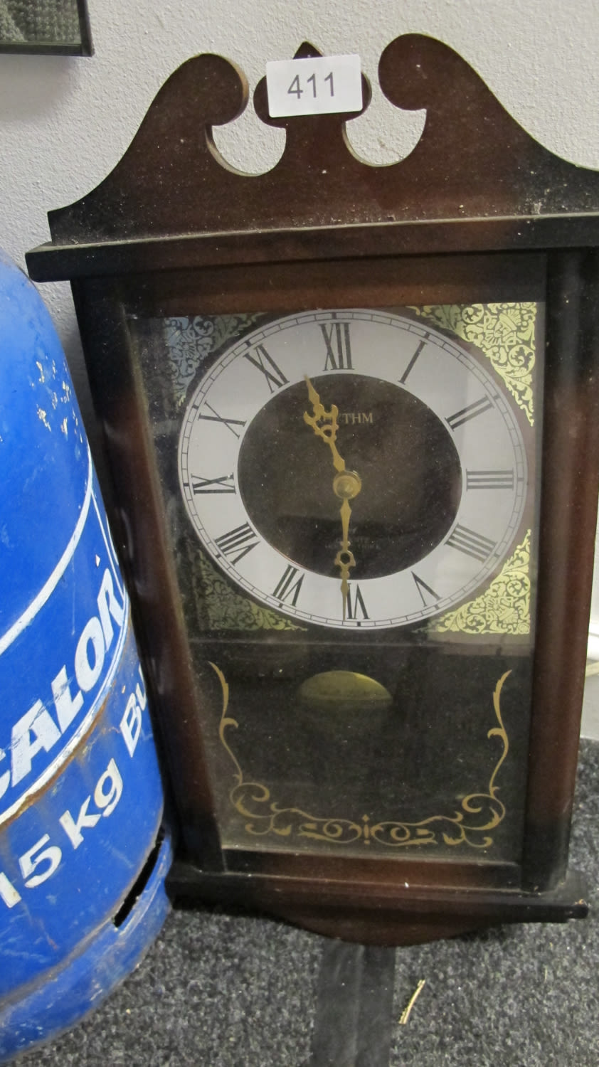 Lot 411: Wall clock