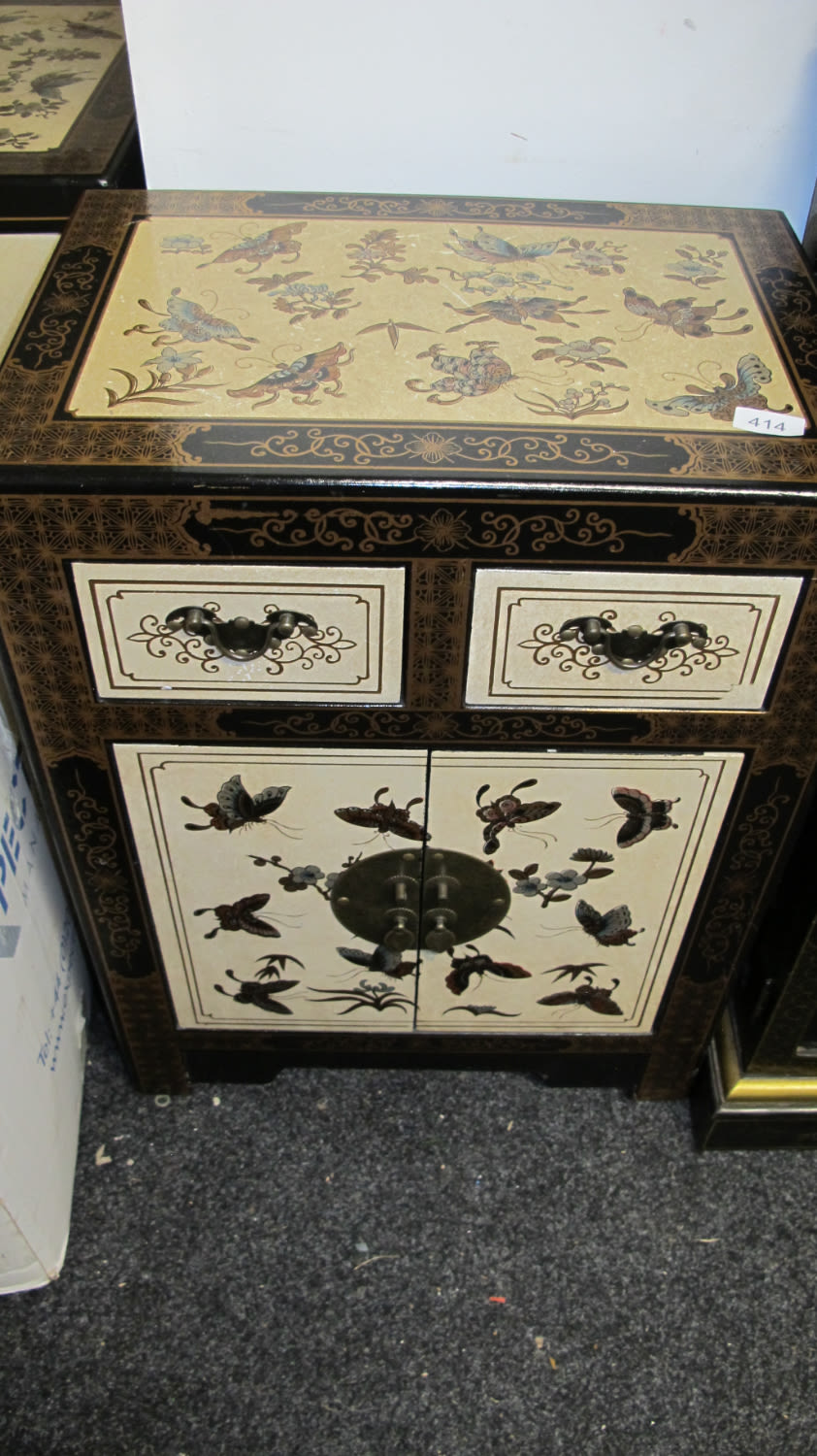 Lot 414: Beautiful oriental bedside cabinet