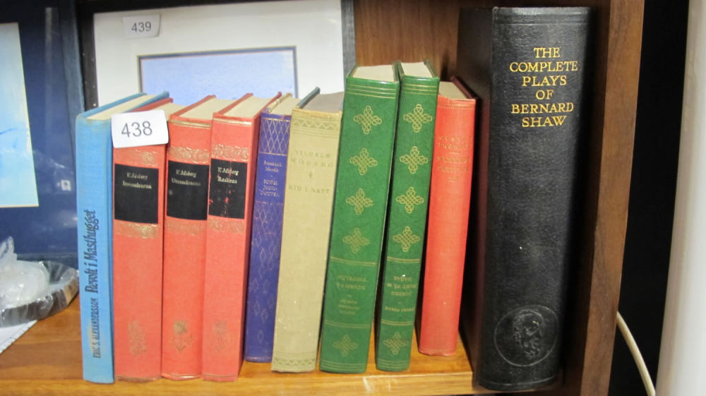 Lot 438: A quantity of books