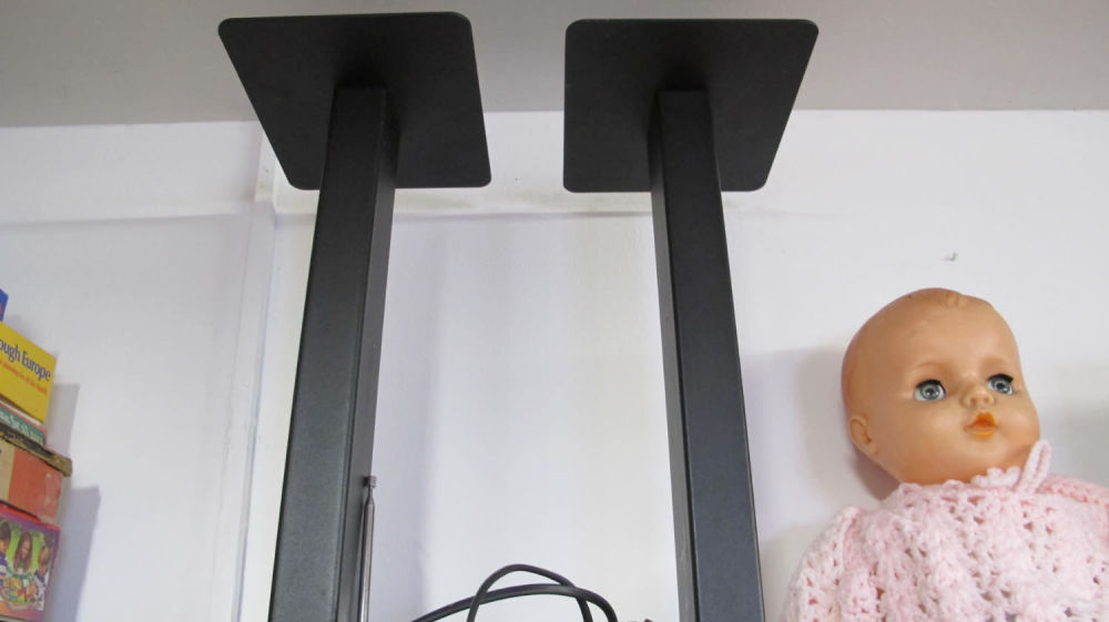 Lot 446: Speaker stands
